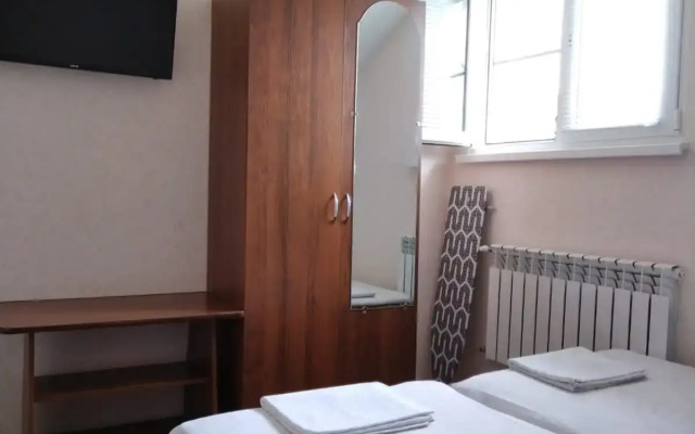 Sverdlova 37 Guest house