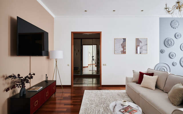 Квартира GM Apartments Ультрамодная Четверка на Патриках