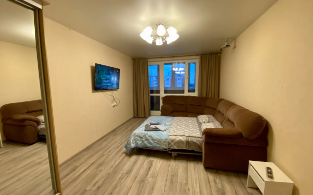 Na ulitse Tvardovskogo 16 Flat