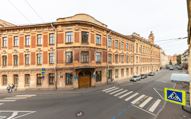 Strannaya кvartirka Flat