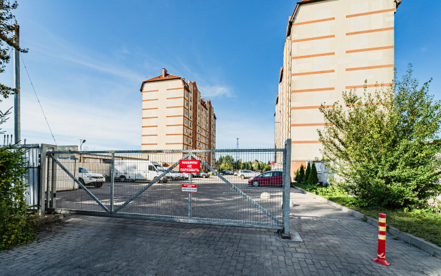 2-Kh Komnatnaya Na Kashtanovoy Allee Flat