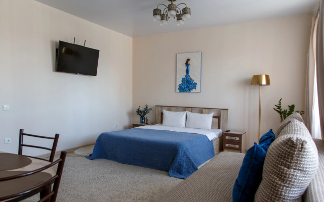 Osennyaya fantaziya vozle Modnogo kvartala Apartments