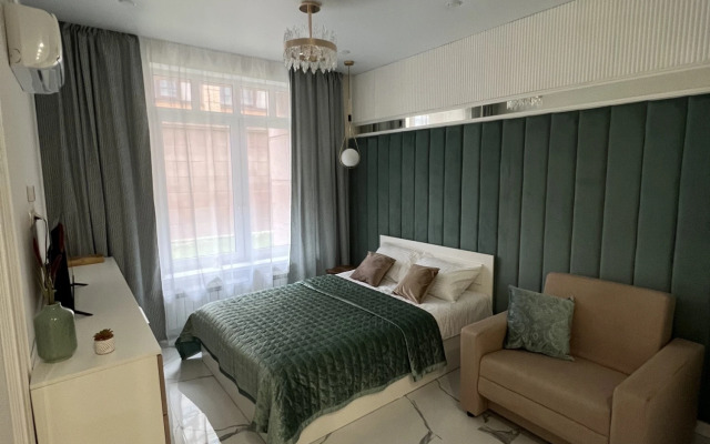 Квартира студия изумрудная в ЖК премиум класса