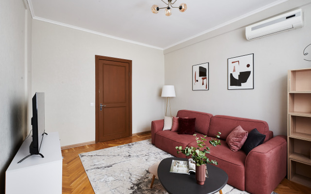 GM CHetverka novaya u Naberezhnoj Apartments