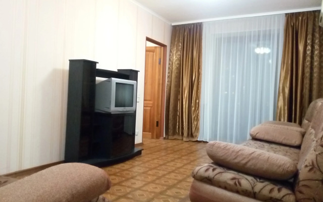 4kh Komnatnyye Na Ul Sverdlova 48 Apartments