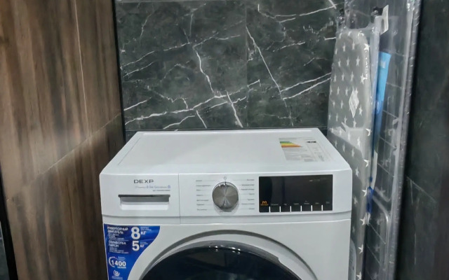 Novaya kvartira s dizaynerskim remontom Flat