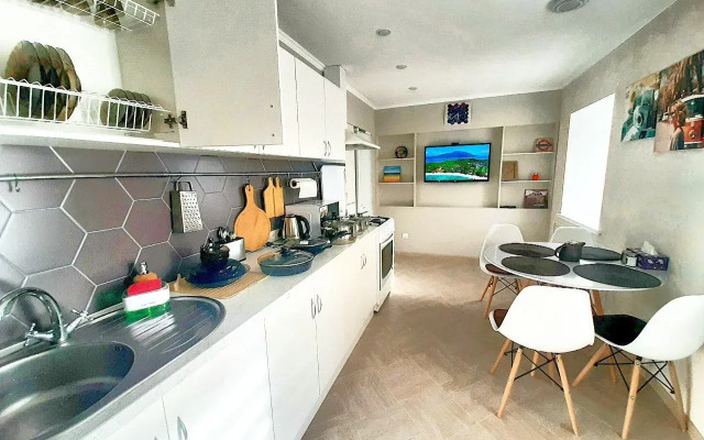 V Samom Tsentre S Kaminom Flat
