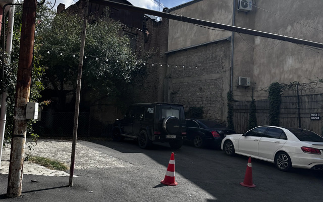 Qeroli old town Hotel