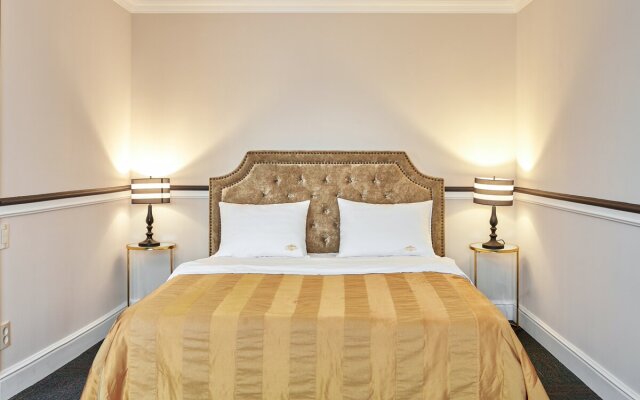 Jardin Park Hotel