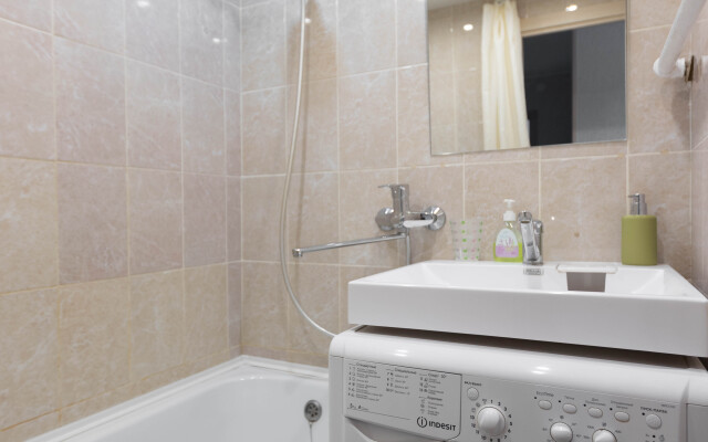 V Yasenevo Flat