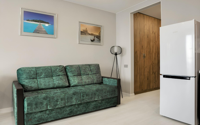 Апартаменты с бассейном с видом на море