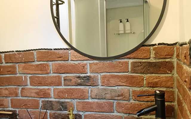 Kino Apartament Na Komsomolskoy Apartments