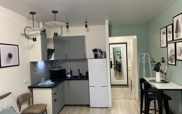 Uyutnaya so Vsem Neobkhodimym dlya Prozhivaniya Flat