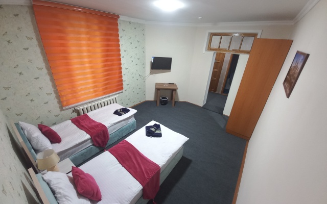 Отель Hotel S & D Hostel