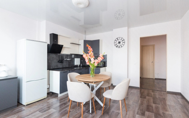 Sleepnsk Prostornaya Treshka Na 24 Etazhe Okolo Akvaparka Flat