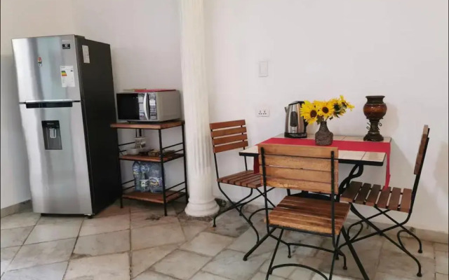 Апартаменты Эль Колониаль с балконом в Старой Гаване