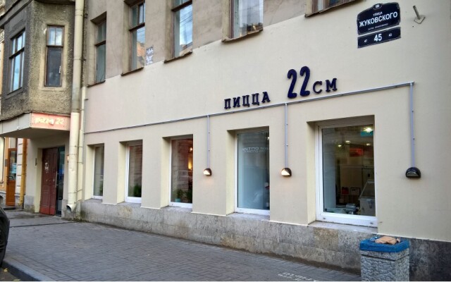 Меблированные комнаты на Жуковского