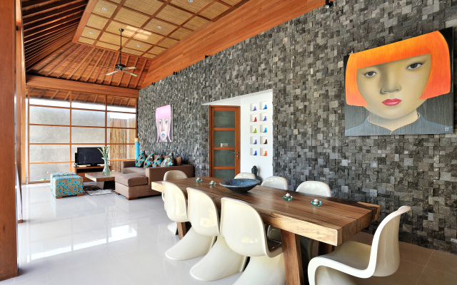 Flores Villa