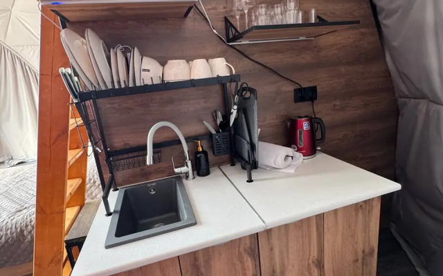 Zaliv Sily Glamping