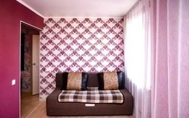 Na Vokzalnoy 25 Flat