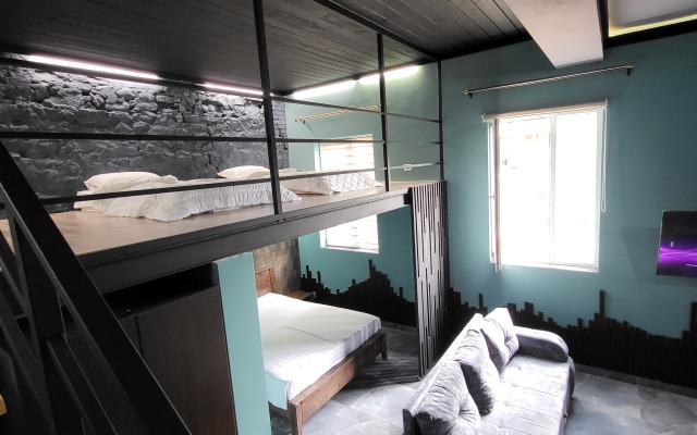 Maksilan Flat