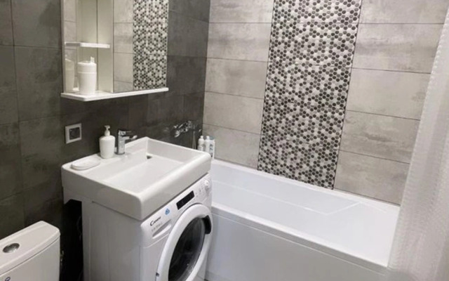 2-Komnatnaya V Zhk Vyshe Flat