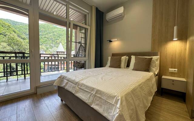 More kvartir s vidom na gory Apartments
