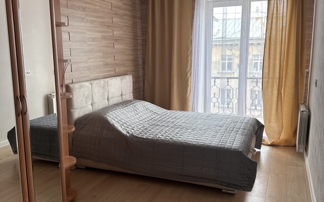 Квартира 2х-комнатная в историческом центре Владивостока