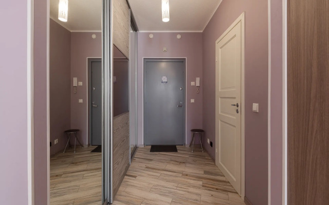 Квартира Лиловая студия на набережной Обводного канала