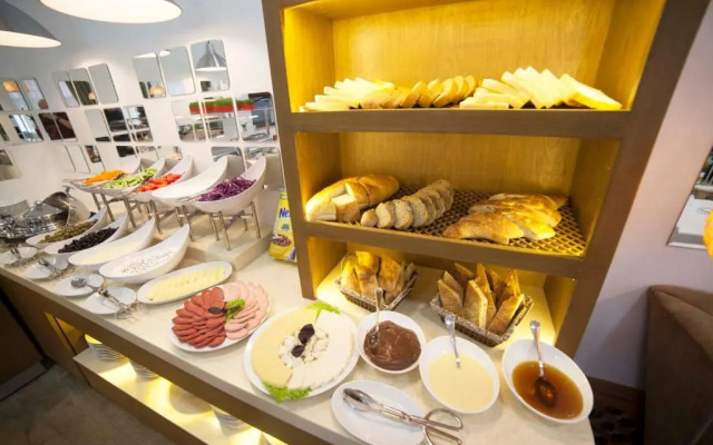 Отель Alma Bagi Villas