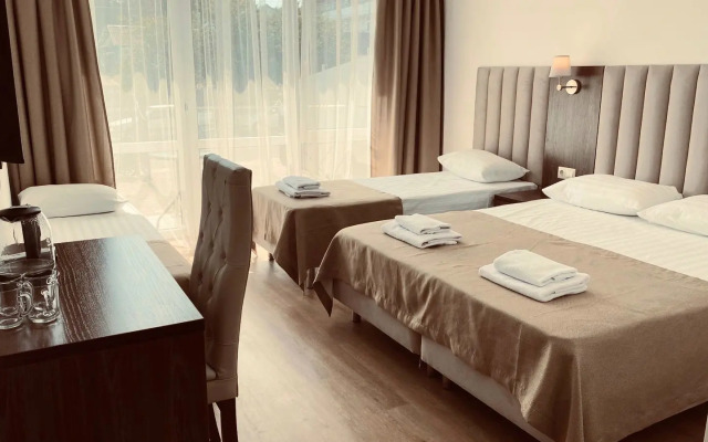 Resort Mersini