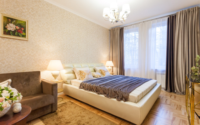 Apartamenty dvukhkomnatnyye extra lux v tsentre