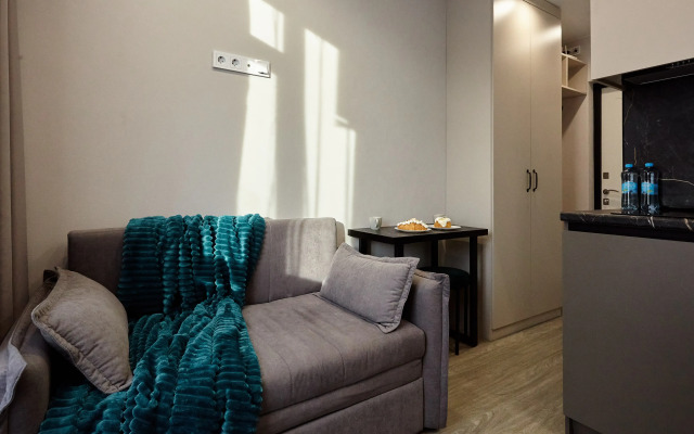 V Zhk Rezident s Balkonom Apartment