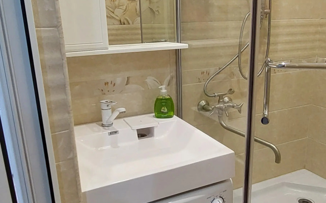 Flat Uyutnaya Dvushka Ryadom S Detskim Plyazhem