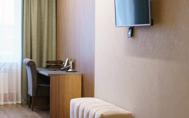 Reston Hotel & Spa