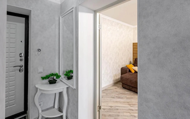 Na Ulitse Osipenko 5 Flat
