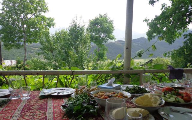 Anush`s B&B Guest House