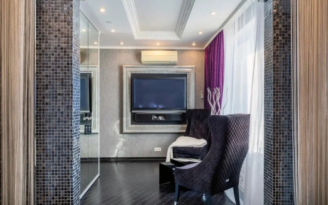 Shikarniye s Dizaynerskim Remontom Apartments
