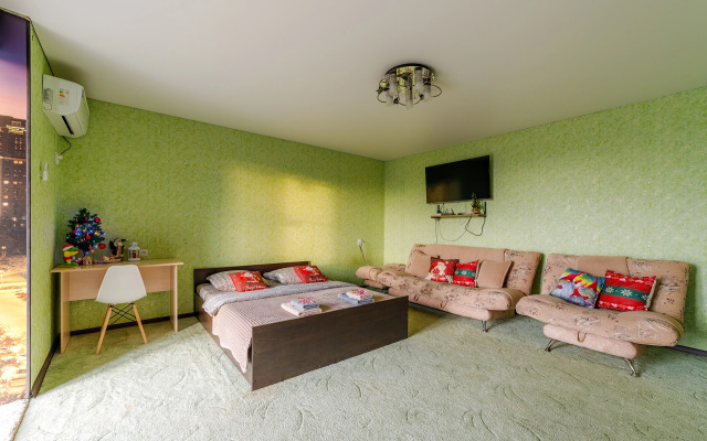 Квартира PrezentHaus на Чичканова 70б