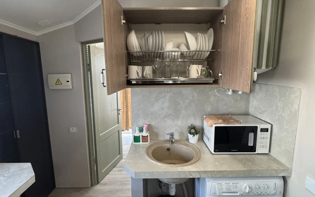 Na Pribrezhnoy 20 Guest house