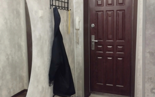 Ulitsa Shmidta, 10 Apartments
