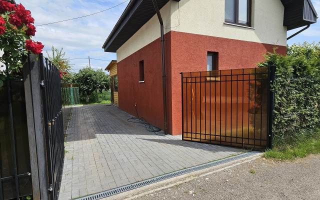 S saunoj na drovah Guest house