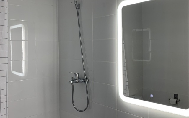 Na Ulitse Polevaya 117/3 Flat