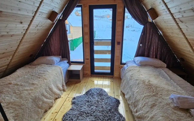 Mood villa kazbegi with jacuzzi Chalet