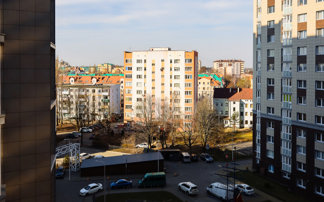 R Line Admiraltejskij Flat