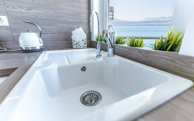 Na Primorskoy 30A Flat