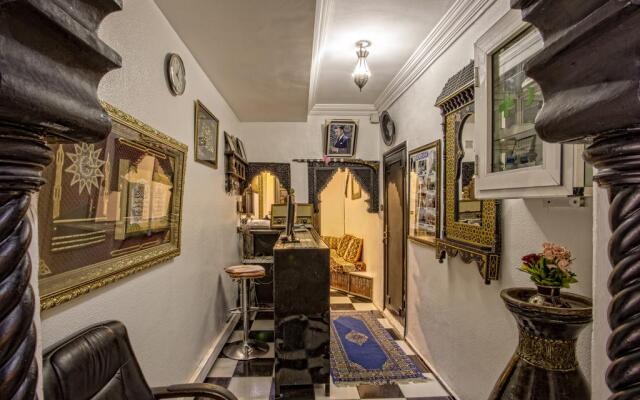 Agnaoue Hotel