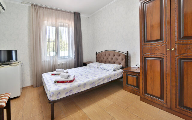 Chernomor Guest House