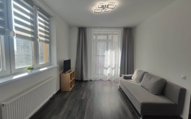 Квартира Большая Возле Парка, Для Отпуска или Командировки