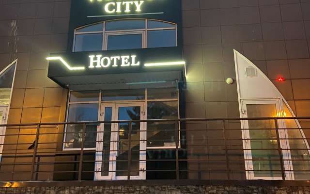 Victoria City Hotel